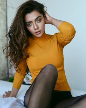 Ruhi Singh (aka) Ruhii Dilip Singh