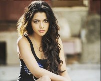 Ruhi Singh (aka) Ruhii Dilip Singh