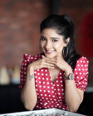 Sakshi Agarwal (aka) Sakshi