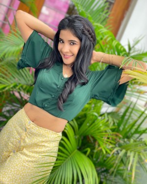 Sakshi Agarwal (aka) Sakshi