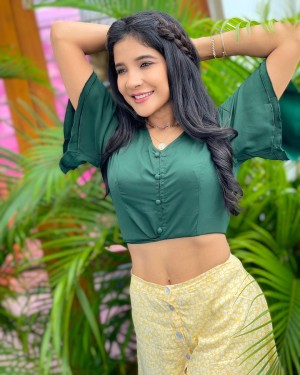 Sakshi Agarwal (aka) Sakshi