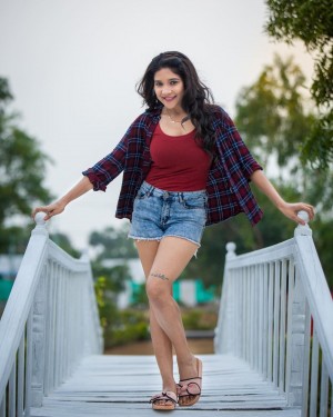 Sakshi Agarwal (aka) Sakshi