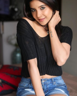 Sakshi Agarwal (aka) Sakshi