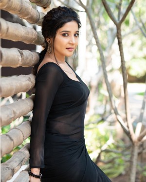 Sakshi Agarwal (aka) Sakshi