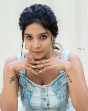 Sakshi Agarwal (aka) Sakshi