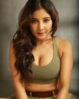 Sakshi Agarwal (aka) Sakshi