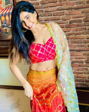 Sakshi Agarwal (aka) Sakshi