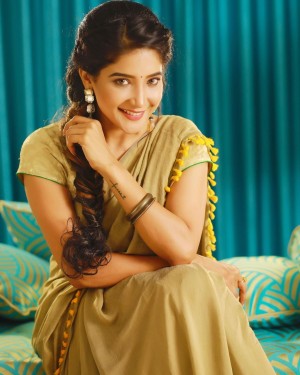 Sakshi Agarwal (aka) Sakshi