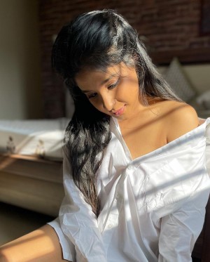 Sakshi Agarwal (aka) Sakshi