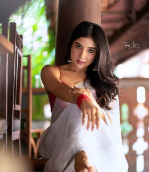 Sakshi Agarwal (aka) Sakshi