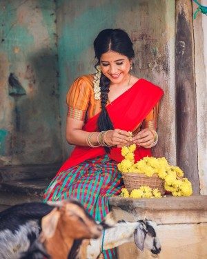 Sakshi Agarwal (aka) Sakshi