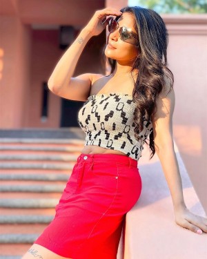 Sakshi Agarwal (aka) Sakshi