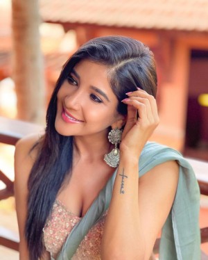 Sakshi Agarwal (aka) Sakshi