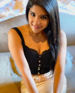 Sakshi Agarwal (aka) Sakshi