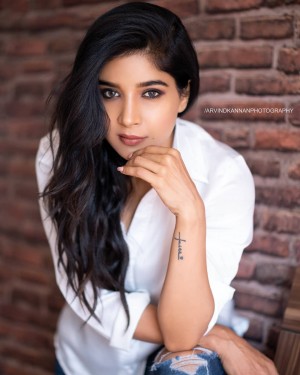 Sakshi Agarwal (aka) Sakshi