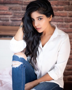 Sakshi Agarwal (aka) Sakshi