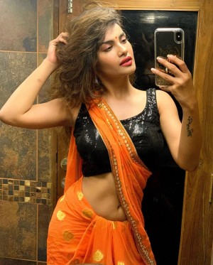 Sakshi Dwivedi (aka) Sakshii Dwivedi