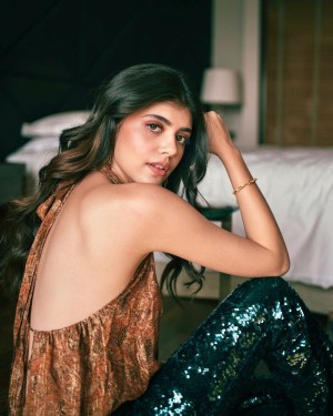 Sanjana Sanghi (aka) Sanjanaa Sanghi