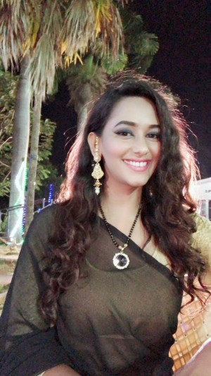 Sanjana Singh (aka) Sanjanaa