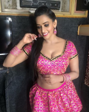 Sanjana Singh (aka) Sanjanaa