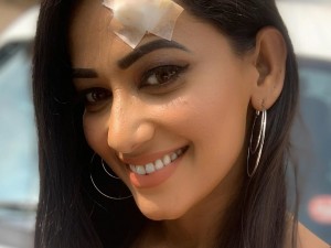 Sanjana Singh (aka) Sanjanaa