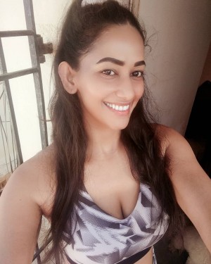 Sanjana Singh (aka) Sanjanaa