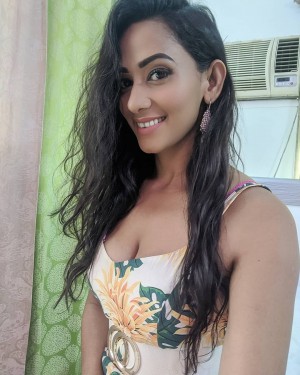 Sanjana Singh (aka) Sanjanaa