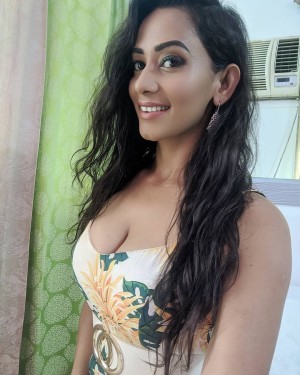 Sanjana Singh (aka) Sanjanaa