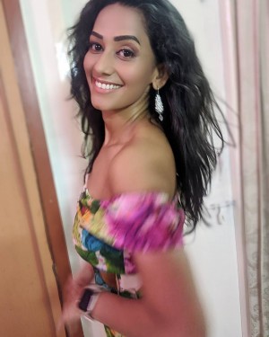 Sanjana Singh (aka) Sanjanaa