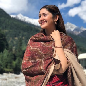 Sayyeshaa Saigal (aka) Sayyeshaa