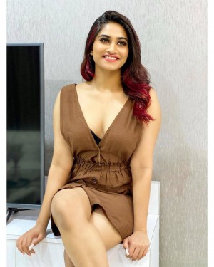 Shivani Narayanan (aka) Shivani