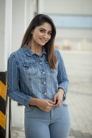 Shivani Narayanan (aka) Shivani