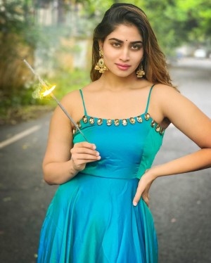 Shivani Narayanan (aka) Shivani