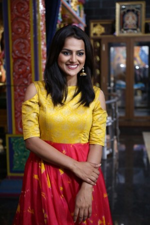 Shraddha Srinath (aka) Shradha Srinath