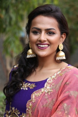 Shraddha Srinath (aka) Shradha Srinath