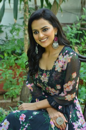 Shraddha Srinath (aka) Shradha Srinath