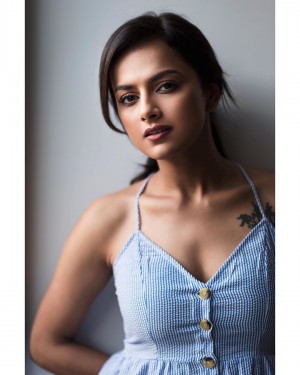 Shraddha Srinath (aka) Shradha Srinath