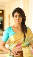 Shriya Saran (aka) Actress Shriya