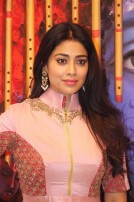 Shriya Saran (aka) Actress Shriya