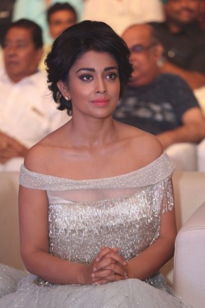 Shriya Saran (aka) Actress Shriya