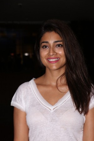 Shriya Saran (aka) Actress Shriya