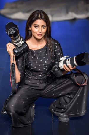 Shriya Saran (aka) Actress Shriya