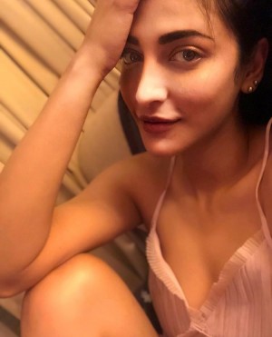 Shruti Haasan (aka) Shruti Hasan