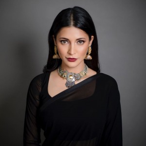 Shruti Haasan (aka) Shruti Hasan