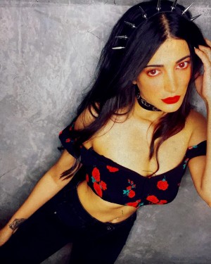 Shruti Haasan (aka) Shruti Hasan