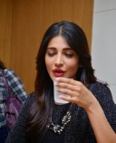 Shruti Haasan (aka) Shruti Hasan