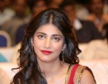 Shruti Haasan (aka) Shruti Hasan