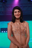 Shruti Haasan (aka) Shruti Hasan