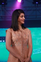 Shruti Haasan (aka) Shruti Hasan