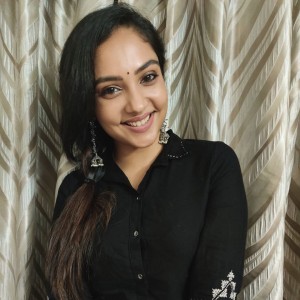 Smruthi Venkat (aka) Smruthi